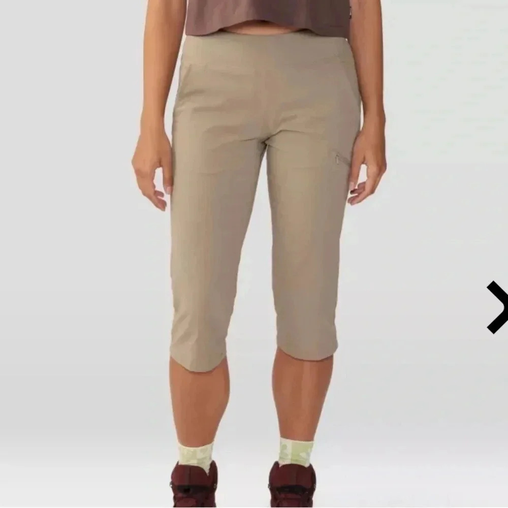 Hiking Capris, Size Small (Mountain Hard Wear)